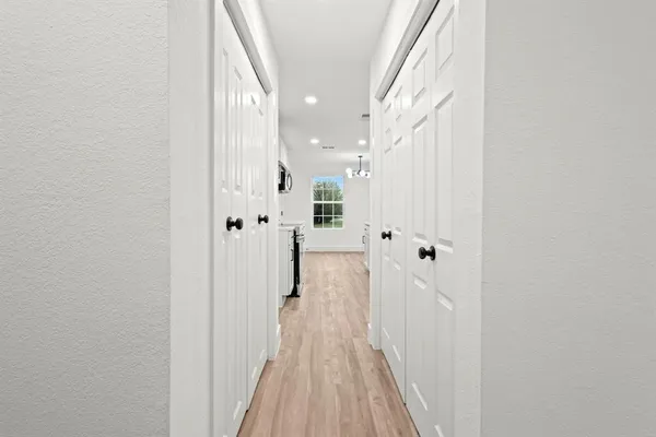 $2,490 | 6000 Cool Springs Drive, Arlington, TX 76001