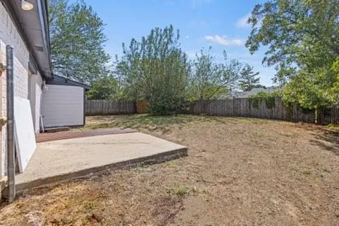 $2,490 | 6000 Cool Springs Drive, Arlington, TX 76001