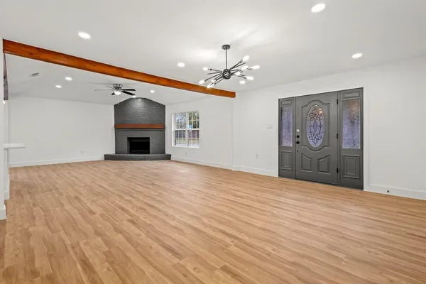 $2,490 | 6000 Cool Springs Drive, Arlington, TX 76001