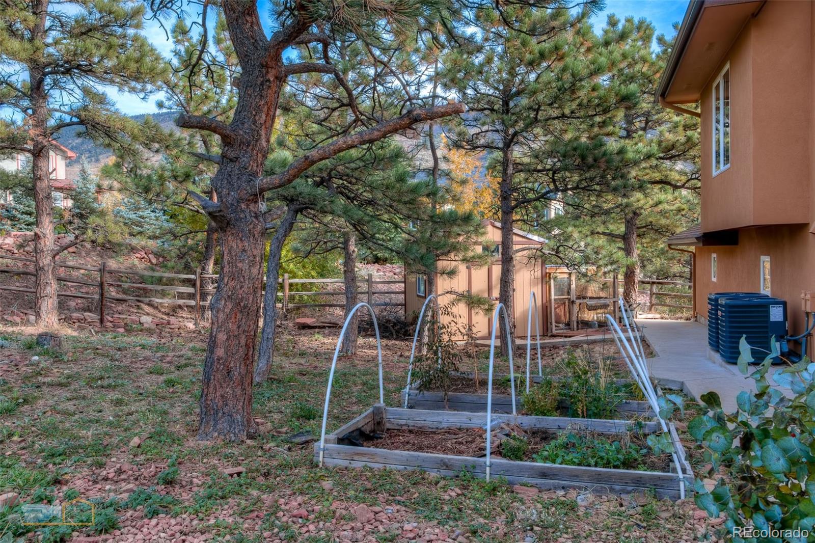 415 Vasquez Court Lyons, CO 80540 - Photo 16 of 35