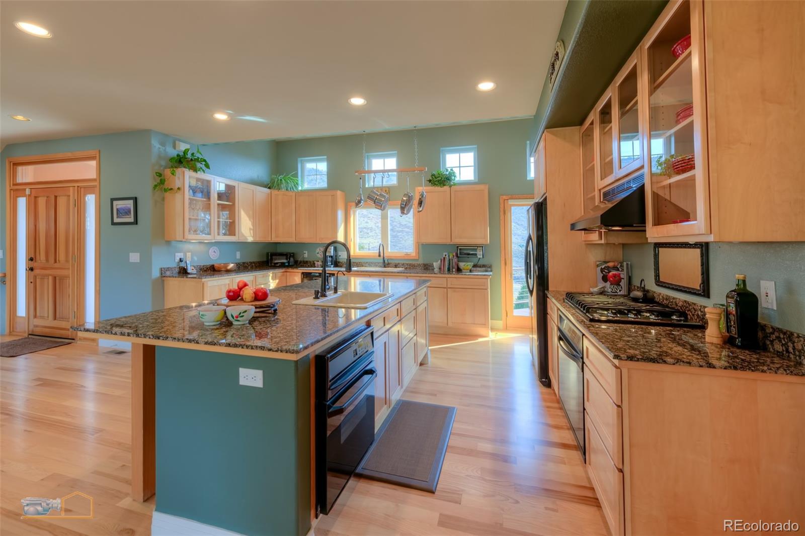 415 Vasquez Court Lyons, CO 80540 - Photo 7 of 35