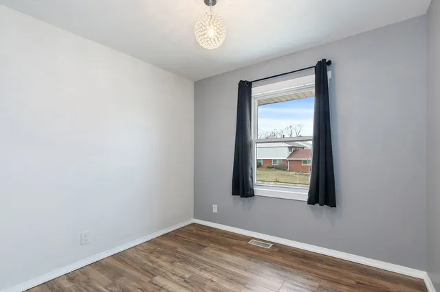 $360,000 | 1014 Vine Street, Streamwood, IL 60107