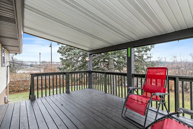 $360,000 | 1014 Vine Street, Streamwood, IL 60107