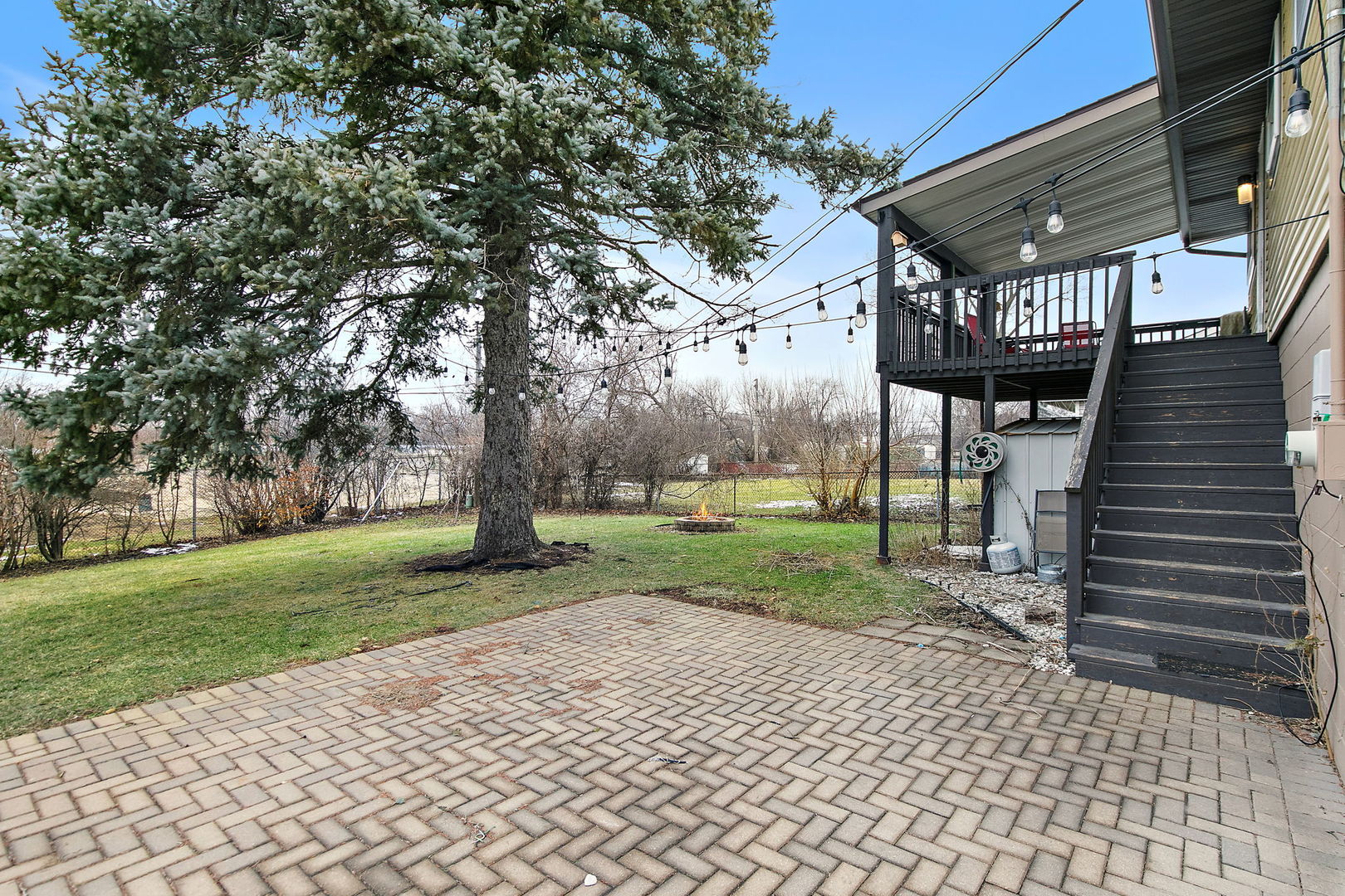 1014 Vine Street Streamwood, IL 60107 - Photo 20 of 23 a view of a house with a yard