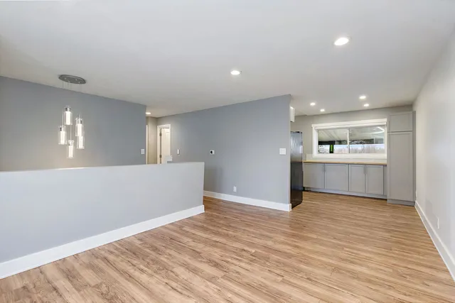 $360,000 | 1014 Vine Street, Streamwood, IL 60107