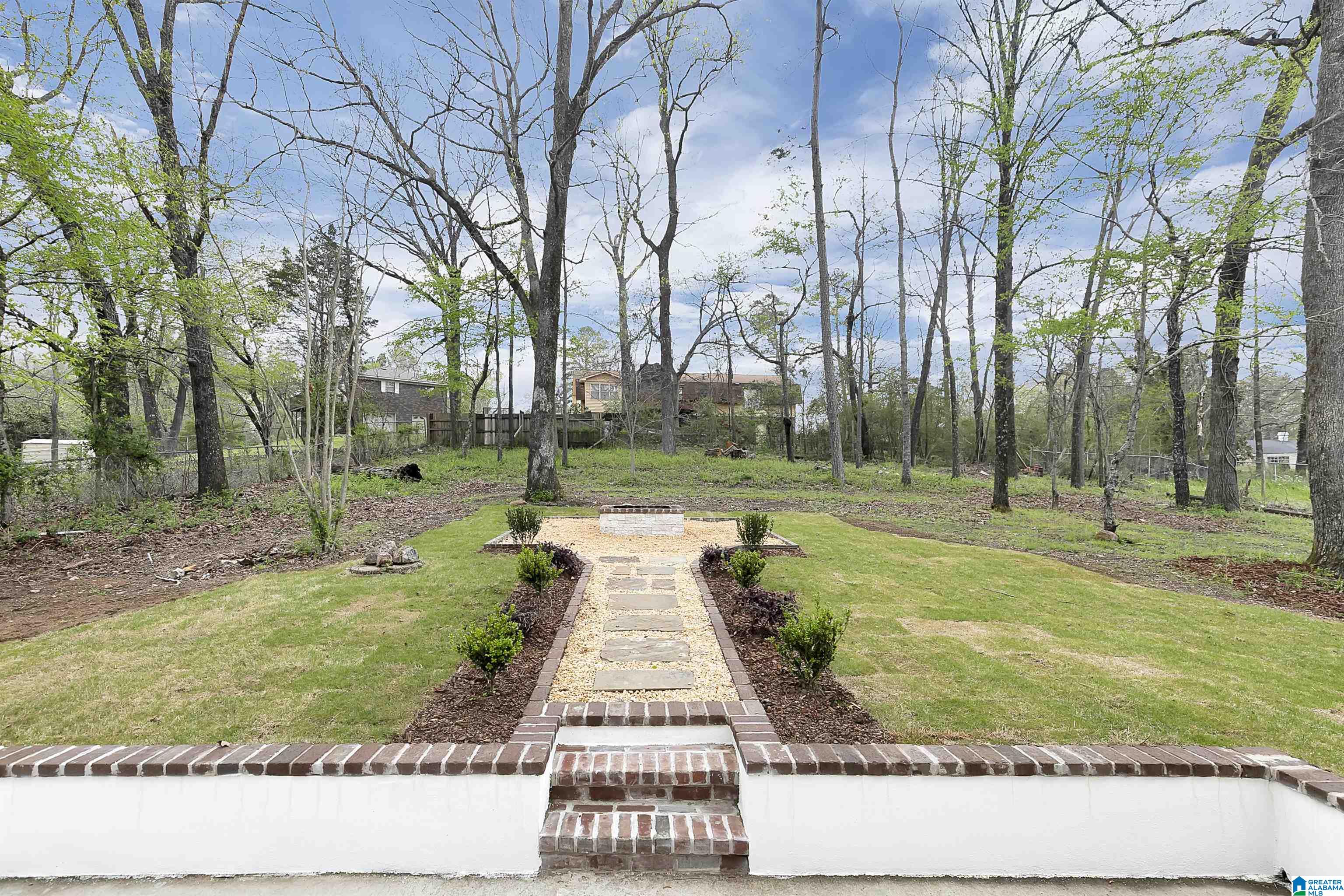 324 Fox Glen Road Northwest Birmingham, AL 35215 - Photo 10 of 29