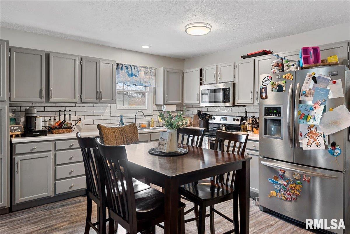 1564 Reed Avenue Springfield, IL 62704 - Photo 8 of 23 Gallery Image 8