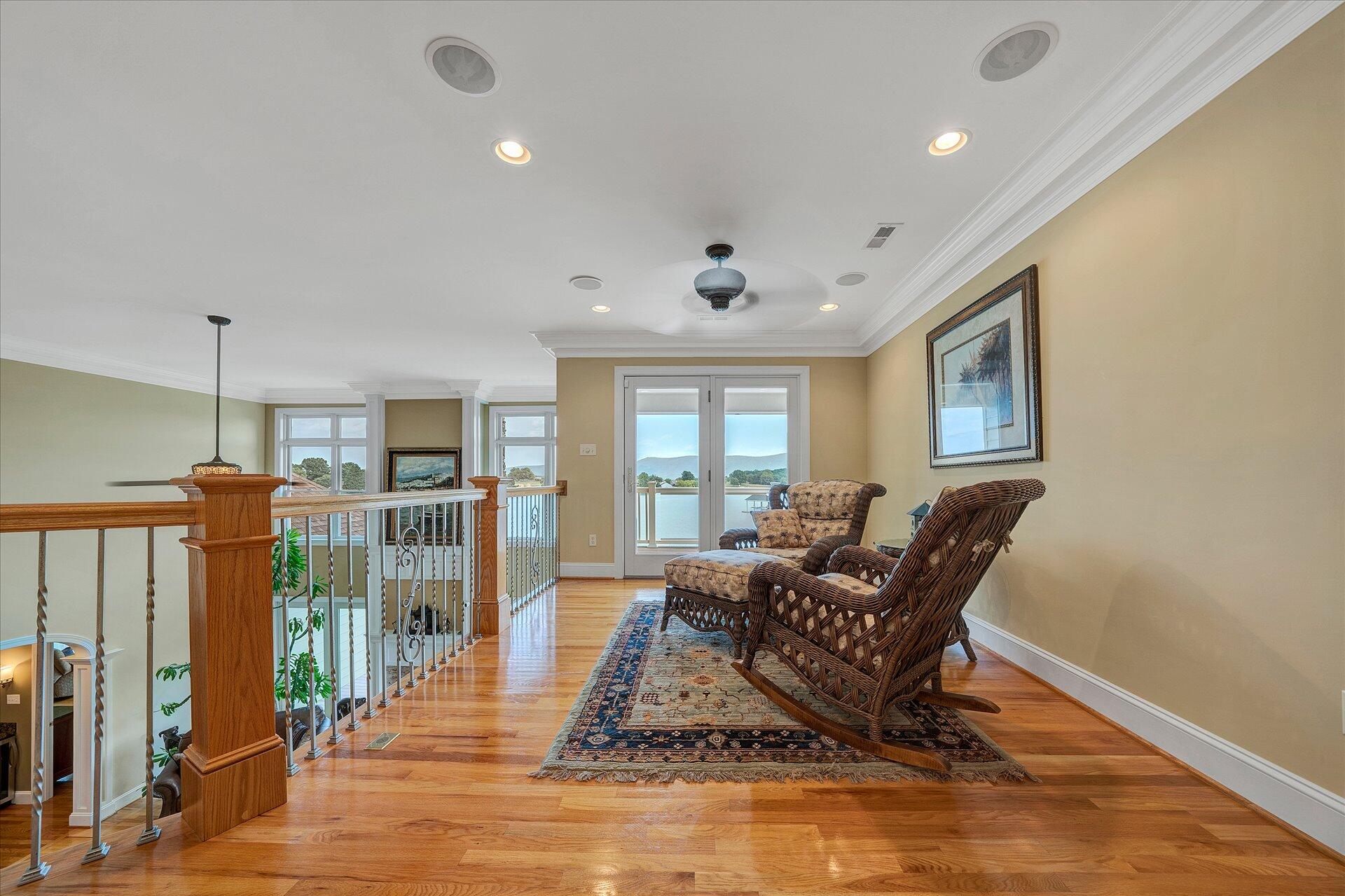 127 Tranquility Road Moneta, VA 24121 - Photo 40 of 61 Loft