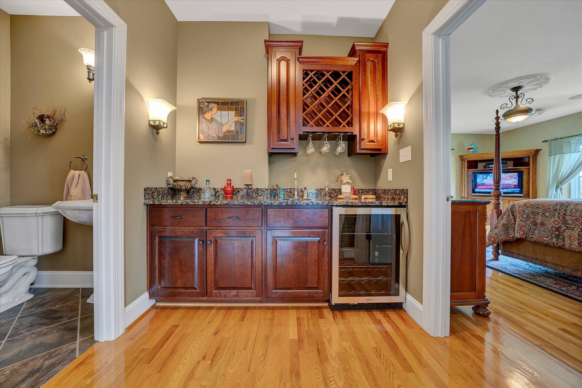 127 Tranquility Road Moneta, VA 24121 - Photo 9 of 61 Wet Bar