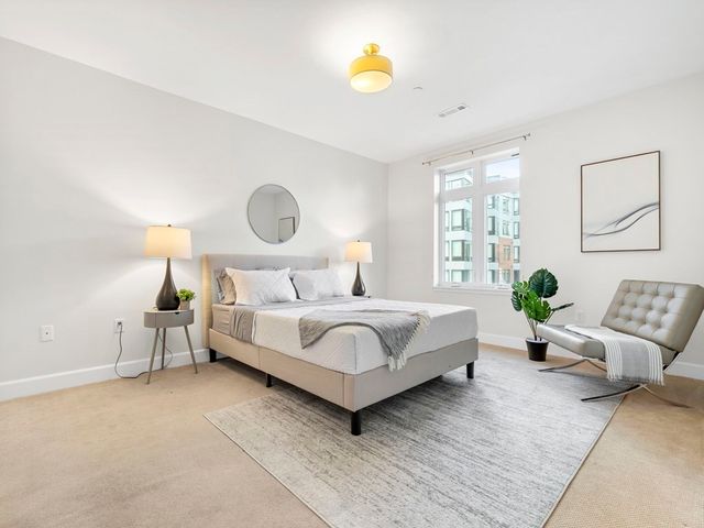 $865,000 | 1501 Commonwealth Avenue, Unit 203, Boston, MA 02135