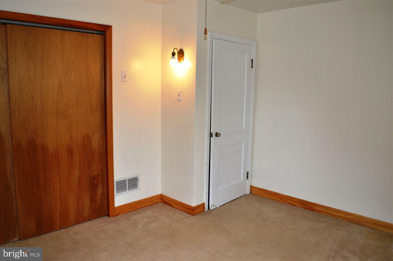 6070 Old Hanover Road Spring Grove, PA 17362 - Photo 11 of 28