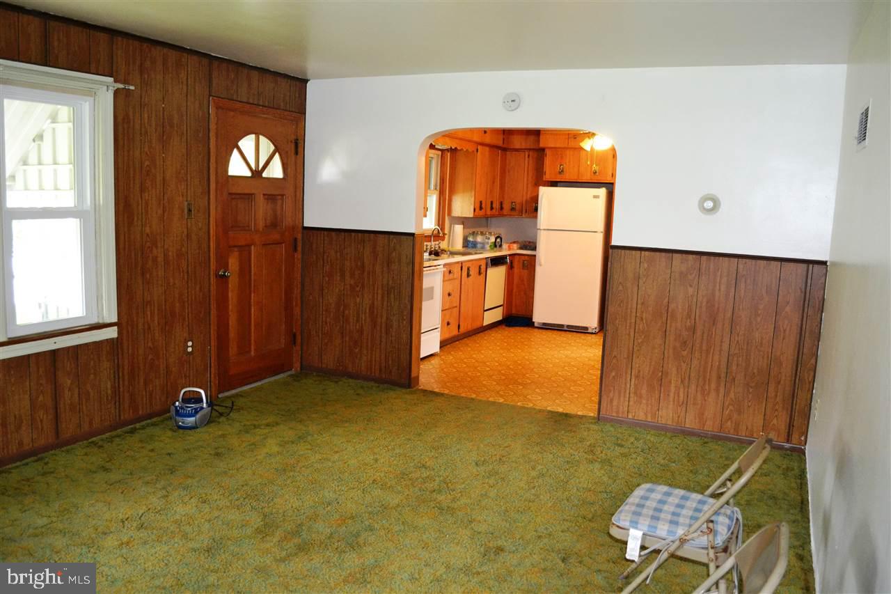 6070 Old Hanover Road Spring Grove, PA 17362 - Photo 3 of 28