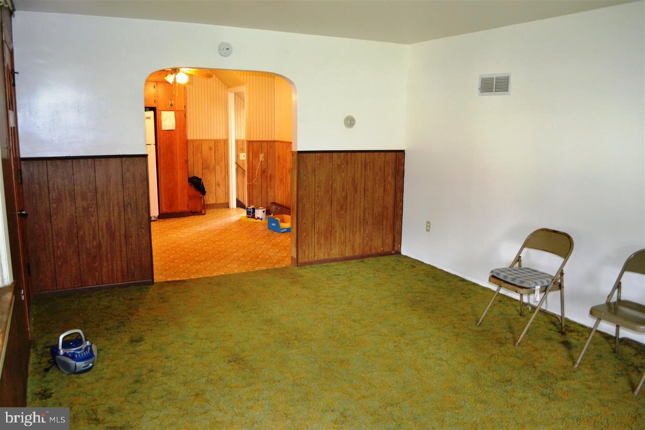6070 Old Hanover Road Spring Grove, PA 17362 - Photo 5 of 28