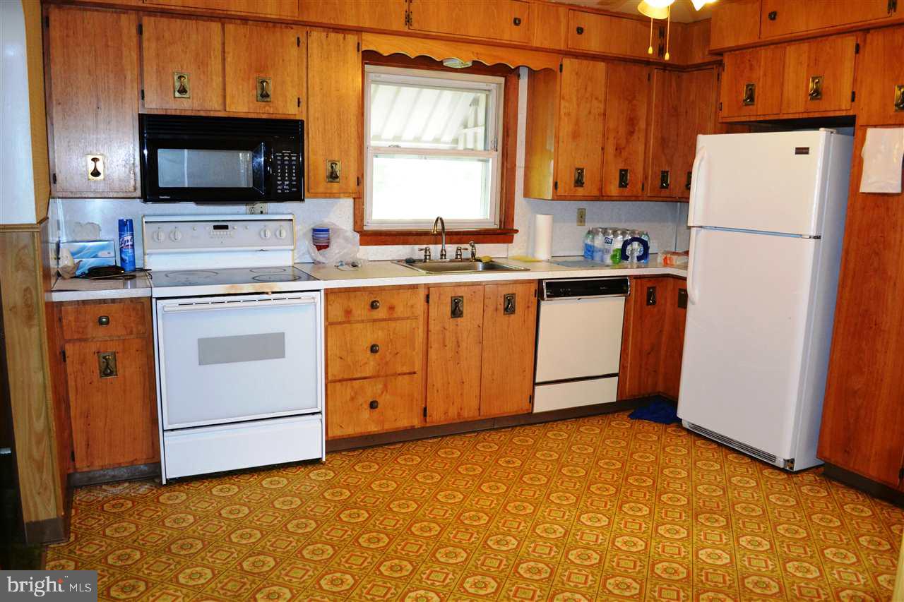 6070 Old Hanover Road Spring Grove, PA 17362 - Photo 6 of 28