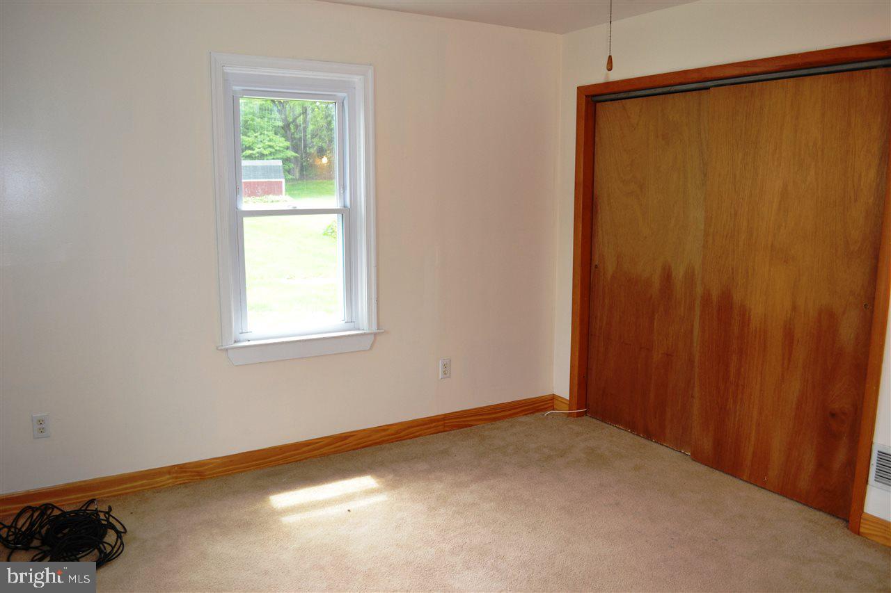 6070 Old Hanover Road Spring Grove, PA 17362 - Photo 10 of 28