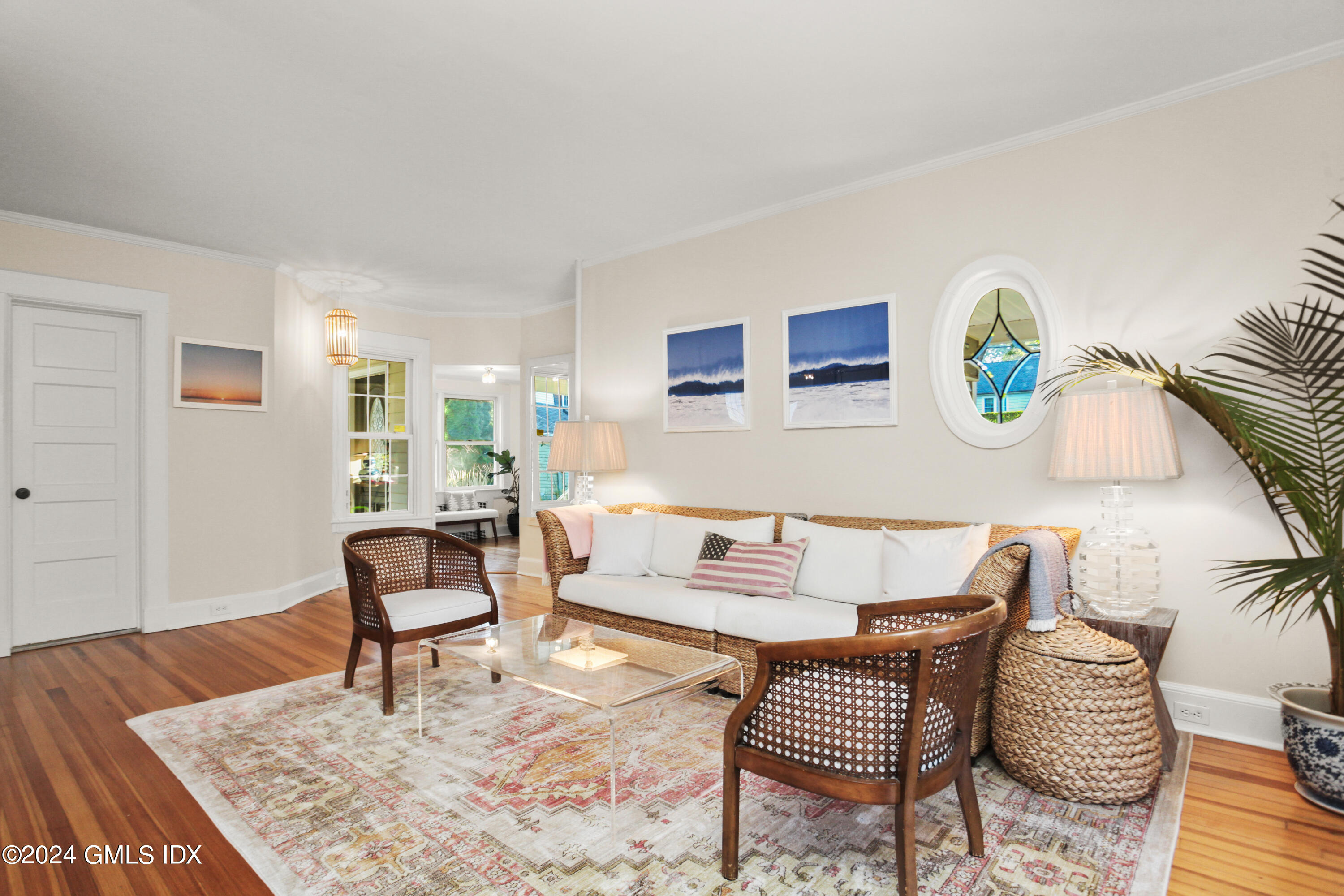 18 Shore Road Old Greenwich, CT 06870 - Photo 6 of 51 a living room with furniture and a wooden floor