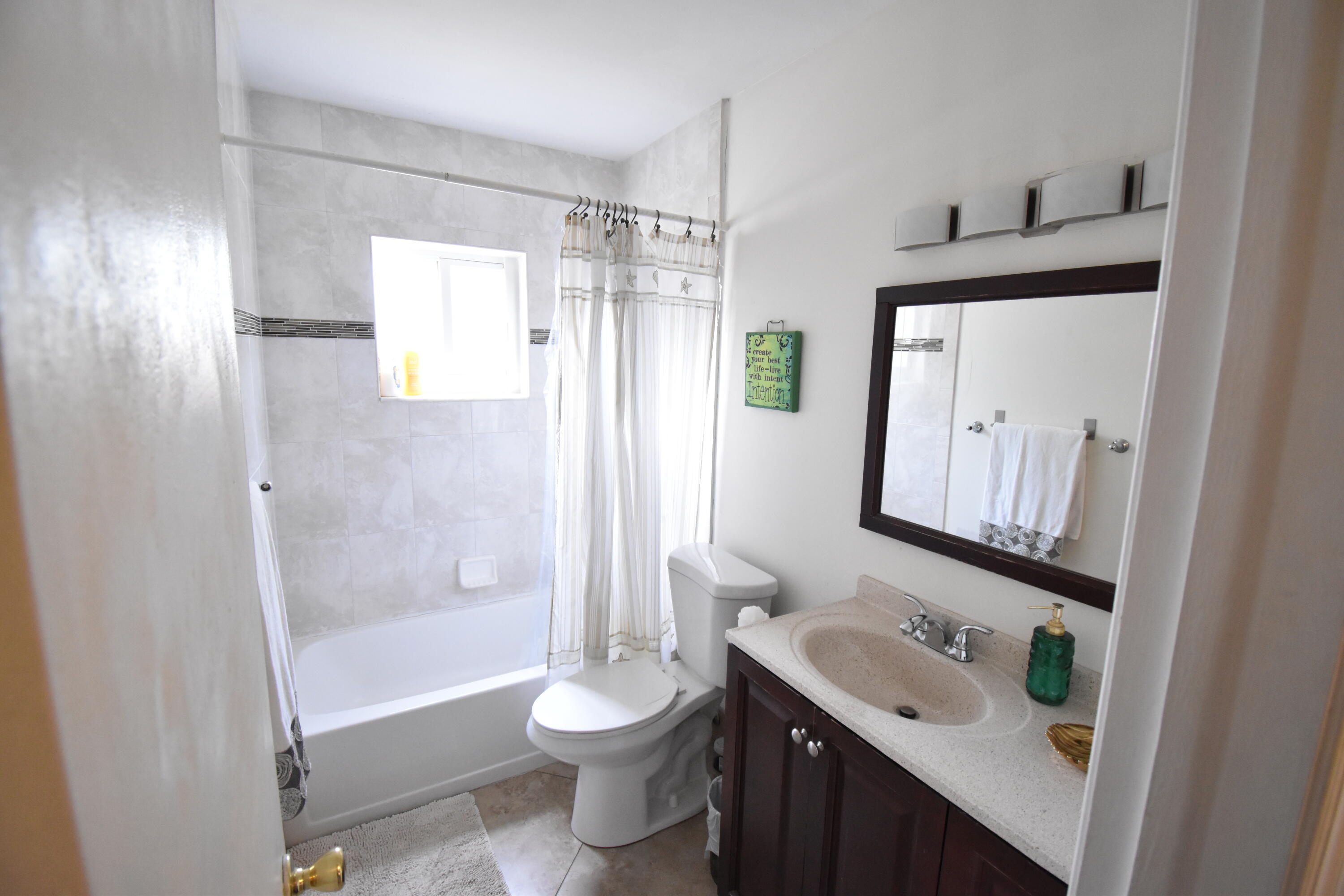 9426 Southampton Place Boca Raton, FL 33434 - Photo 21 of 36 DSC_0098