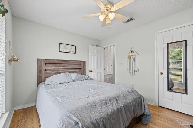 $2,700 | 8092 Hartington Drive, Navarre, FL 32566