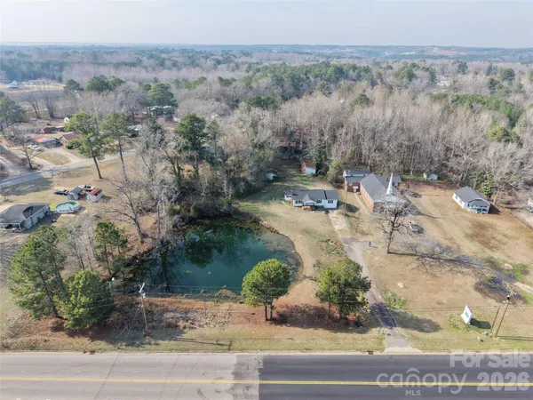 $129,000 | 562 Us Highway South, Rockingham, NC 28379