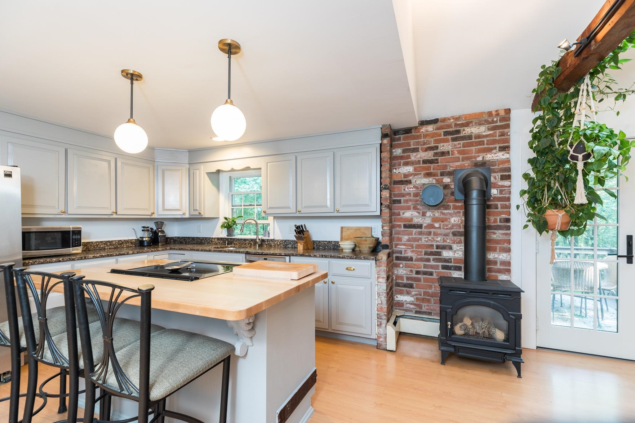 115 Stratham Heights Road Stratham, NH 03885 - Photo 8 of 40