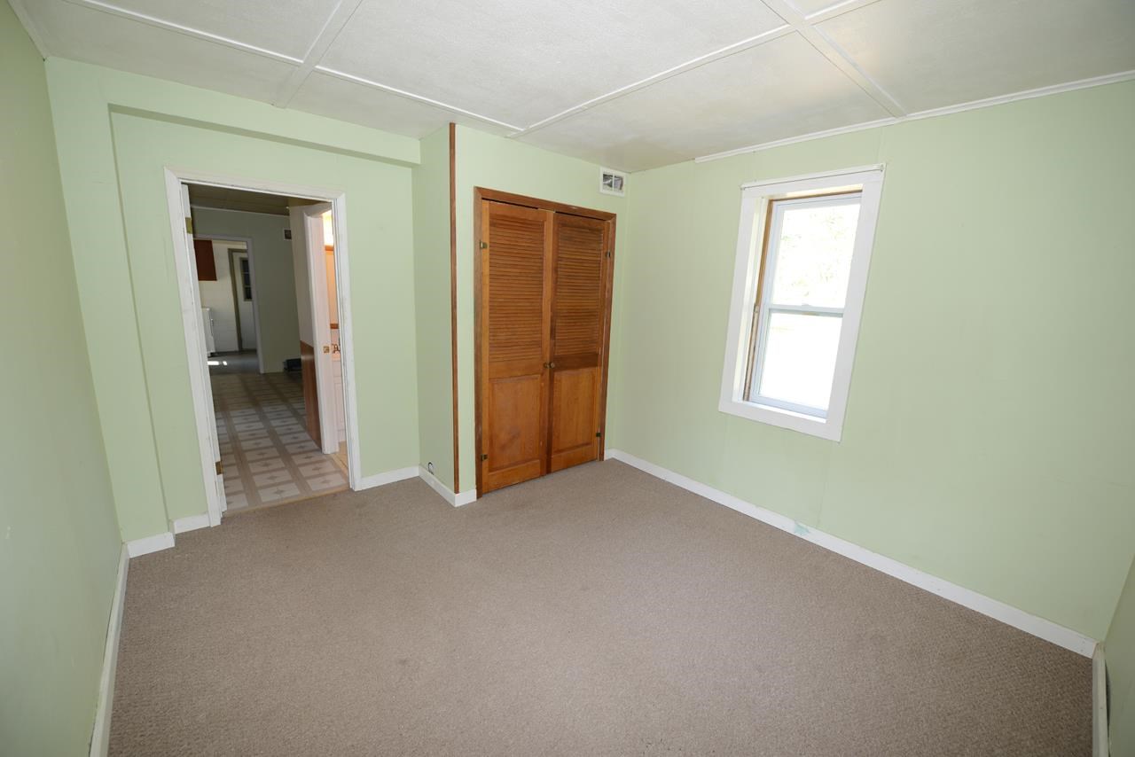 3031 North Three Mile Road Traverse City, MI 49686 - Photo 14 of 19 1788561-13.JPG