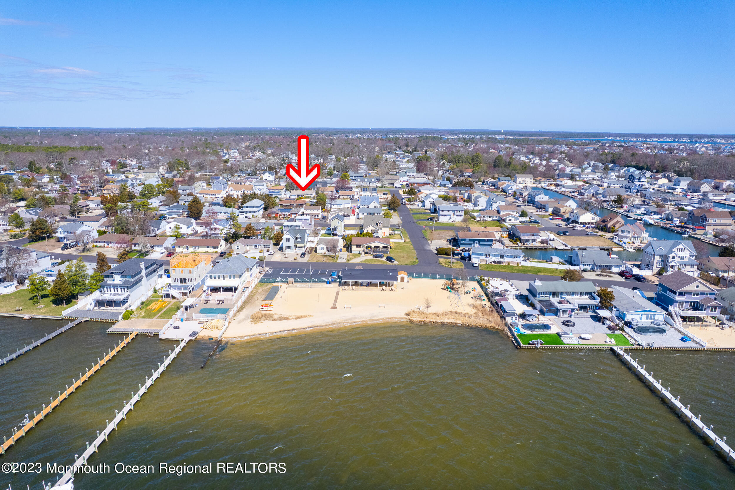 196 Pinewood Road Toms River, NJ 08753 - Photo 2 of 27 Club 2a