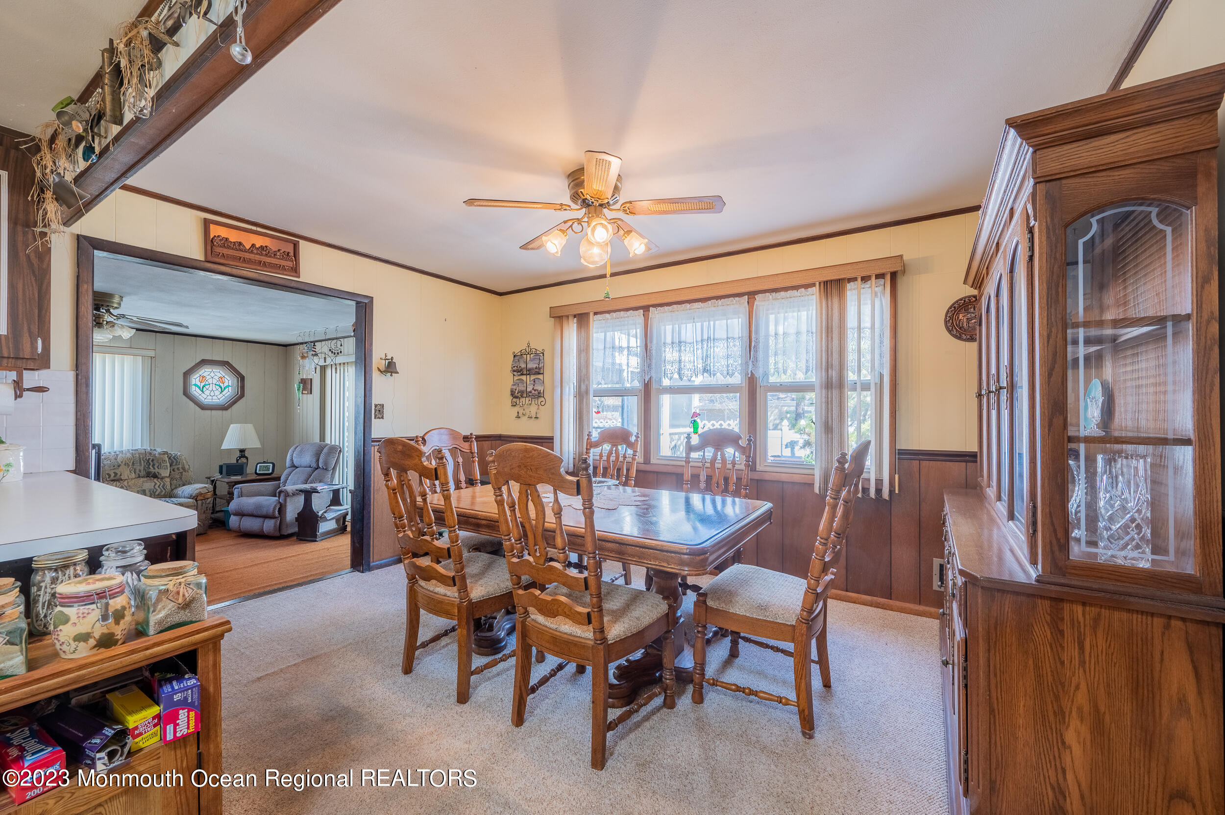 196 Pinewood Road Toms River, NJ 08753 - Photo 6 of 27 Dining 1