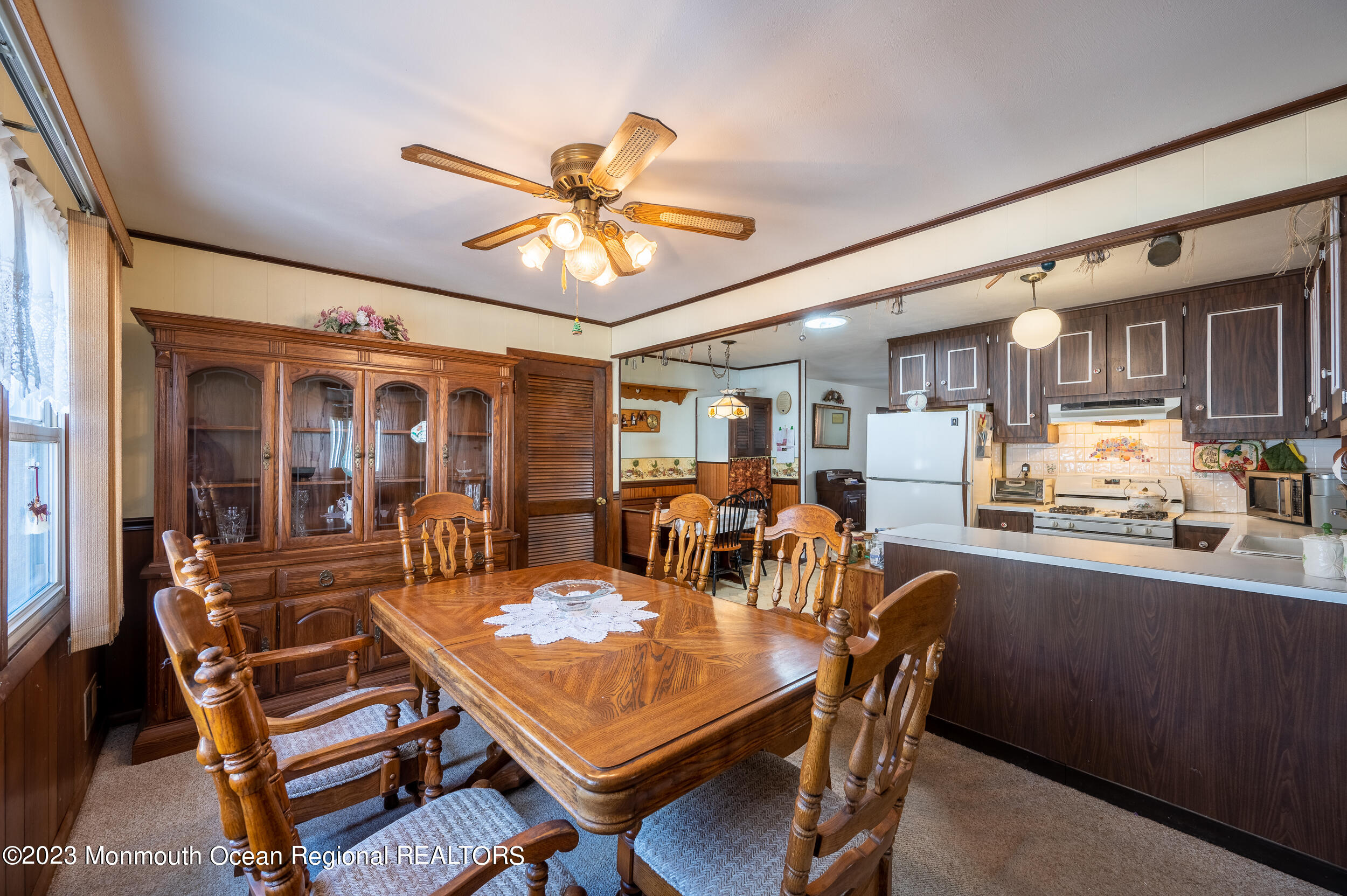 196 Pinewood Road Toms River, NJ 08753 - Photo 7 of 27 Dining 2