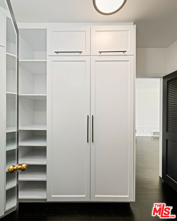 1954 Hillcrest Road, Unit 8 Los Angeles, CA 90068 - Photo 13 of 24