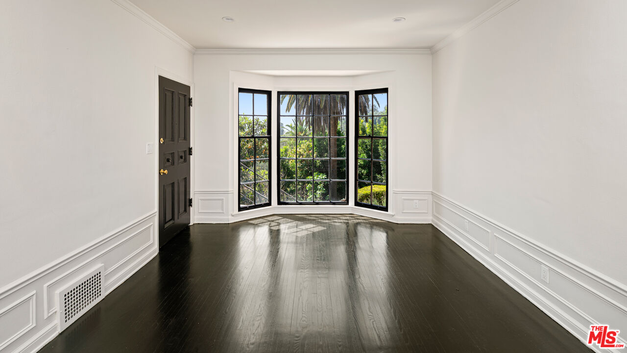 1954 Hillcrest Road, Unit 8 Los Angeles, CA 90068 - Photo 10 of 24