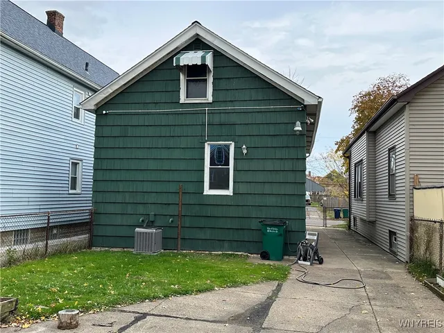 $189,900 | 82 Beatrice Avenue, Buffalo, NY 14207
