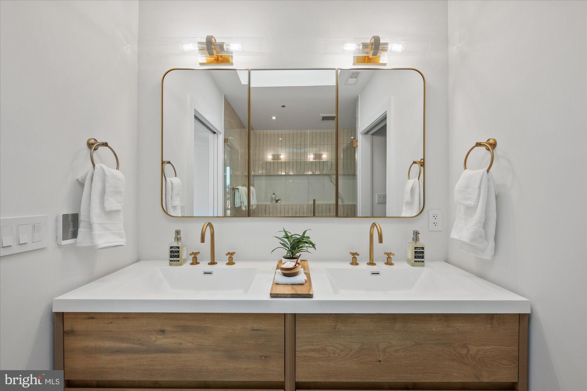 1319 R Street Northwest, Unit 2101 Washington, DC 20009 - Photo 25 of 37 Gallery Image 25