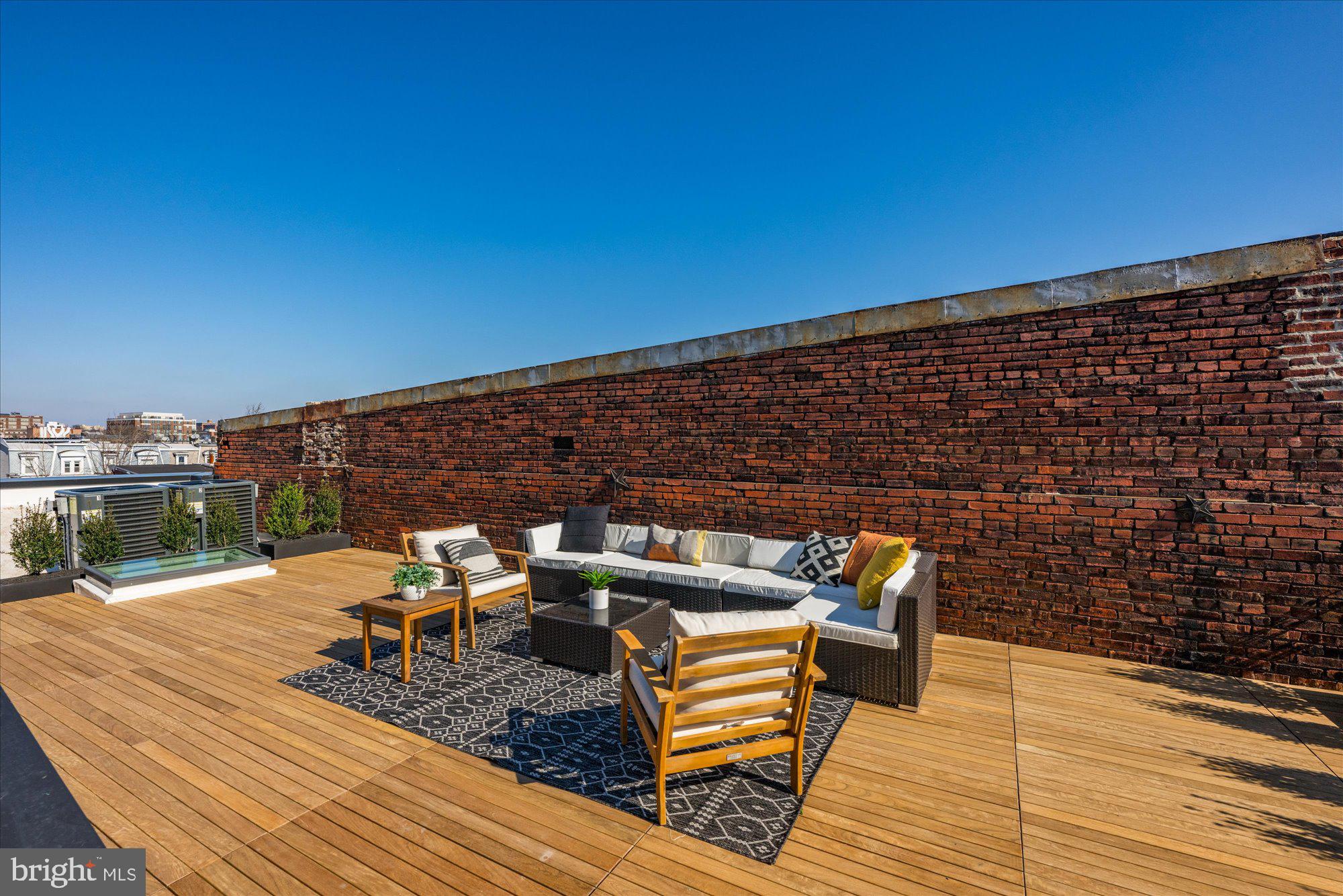 1319 R Street Northwest, Unit 2101 Washington, DC 20009 - Photo 34 of 37 Perfect for Entertaining!