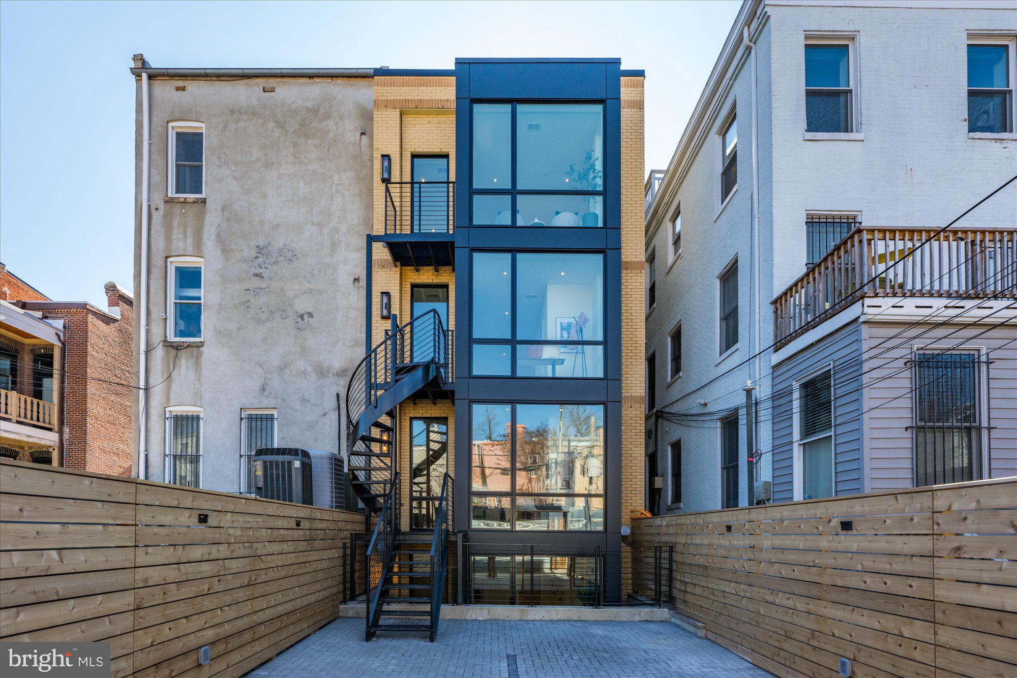 1319 R Street Northwest, Unit 2101 Washington, DC 20009 - Photo 37 of 37 Rear Elevation