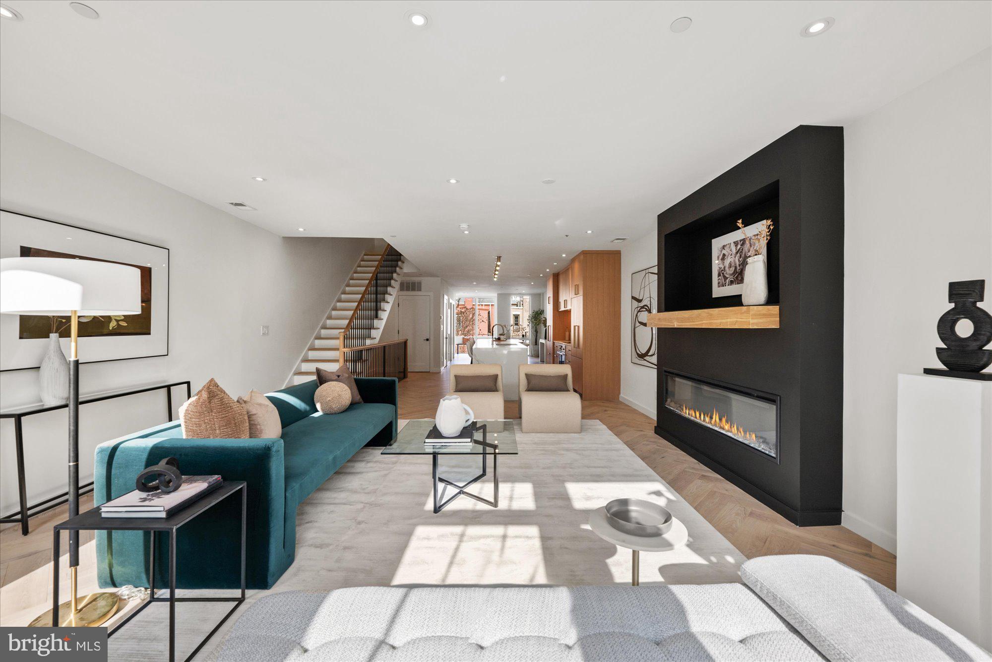 1319 R Street Northwest, Unit 2101 Washington, DC 20009 - Photo 4 of 37 Gallery Image 4