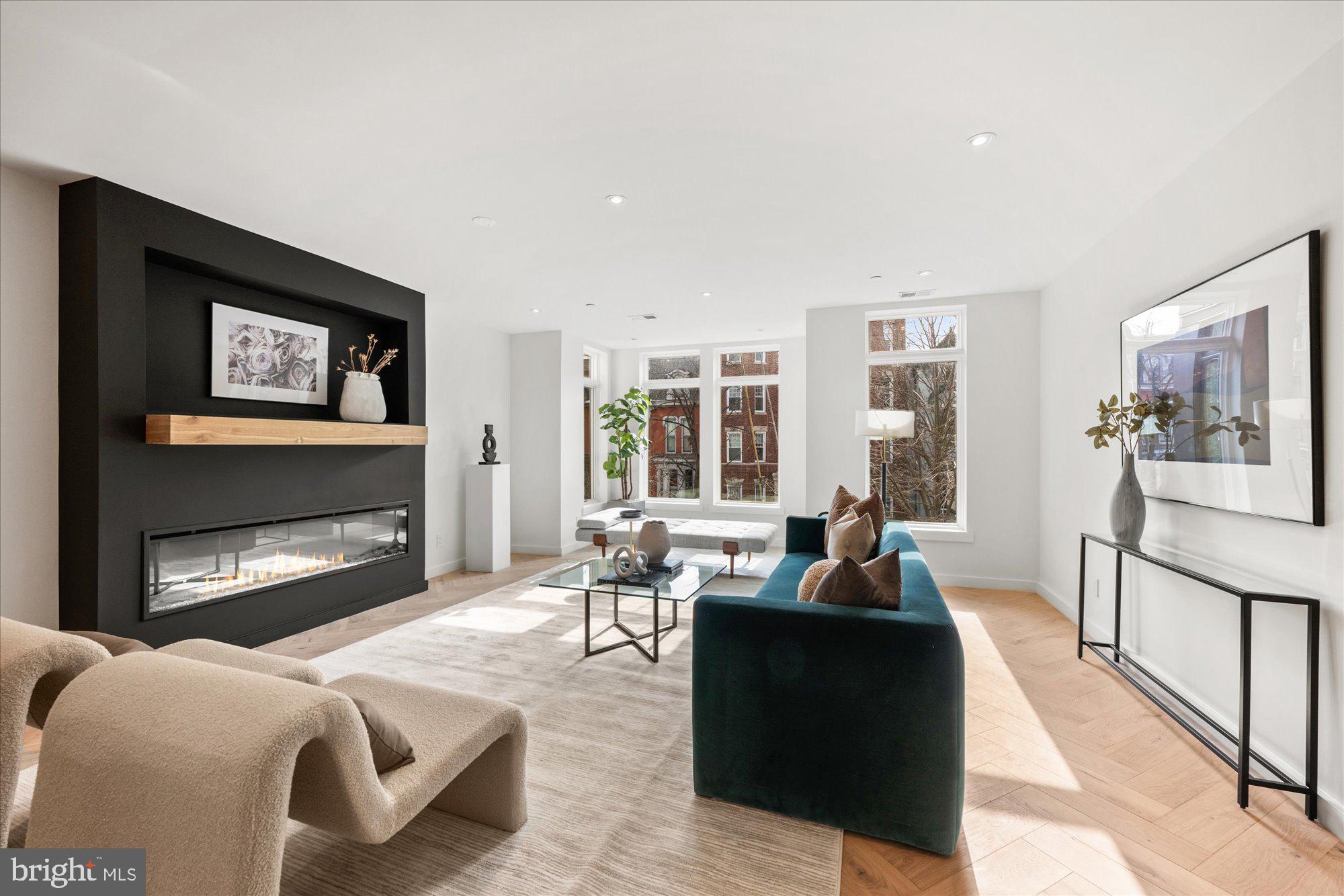 1319 R Street Northwest, Unit 2101 Washington, DC 20009 - Photo 6 of 37 Gallery Image 6