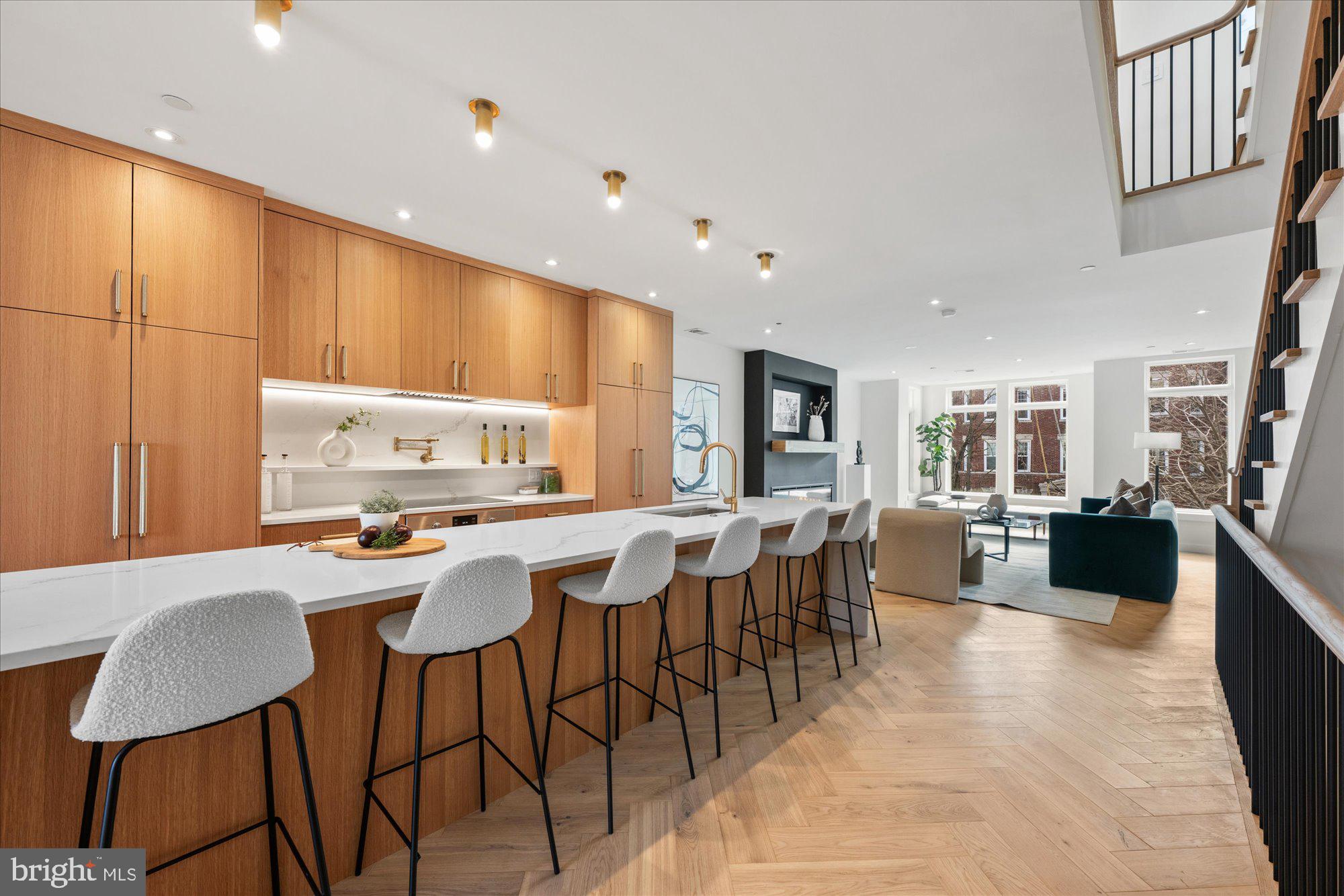1319 R Street Northwest, Unit 2101 Washington, DC 20009 - Photo 9 of 37 Gallery Image 9