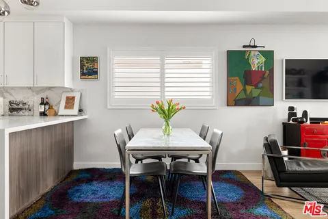 $5,995 | 1434 1/2 South Sycamore Avenue, Los Angeles, CA 90019