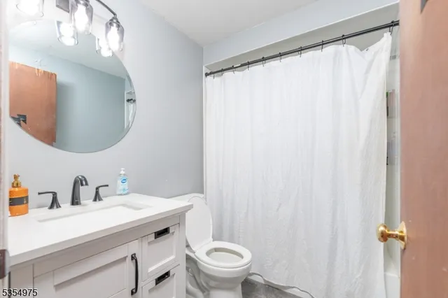 $330,000 | 908 Maple Drive, Stewartsville, NJ 08886