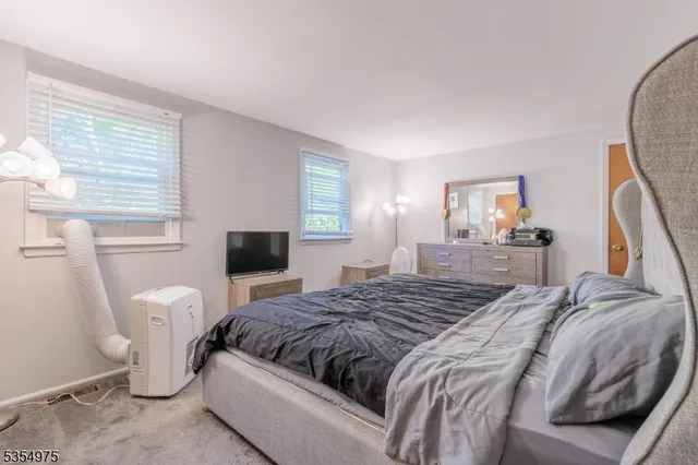 $330,000 | 908 Maple Drive, Stewartsville, NJ 08886