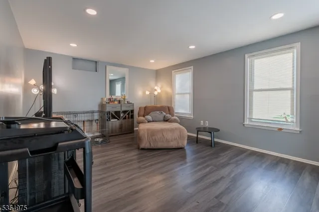 $330,000 | 908 Maple Drive, Stewartsville, NJ 08886