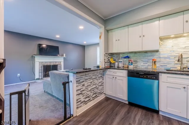 $330,000 | 908 Maple Drive, Stewartsville, NJ 08886