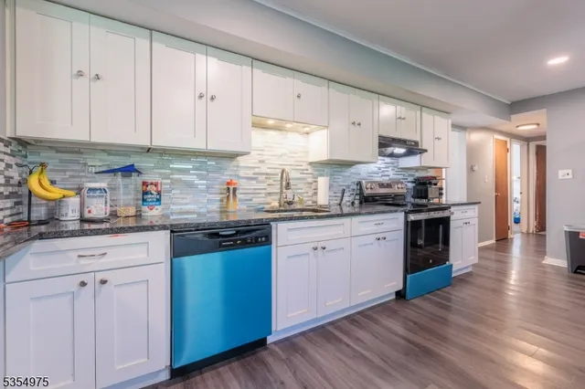 $330,000 | 908 Maple Drive, Stewartsville, NJ 08886