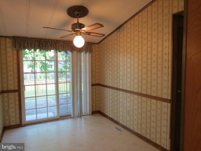 45136 Andover Estates Road Valley Lee, MD 20692 - Photo 9 of 27 Dining Room