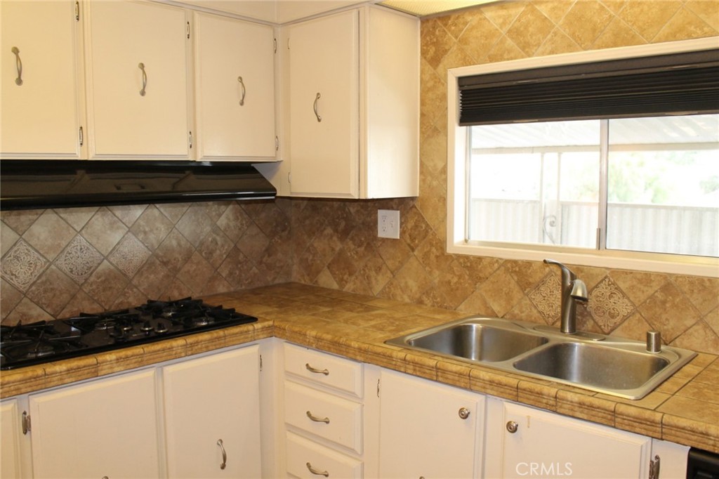 12995 6th Street, Unit 31 Yucaipa, CA 92399 - Photo 12 of 50