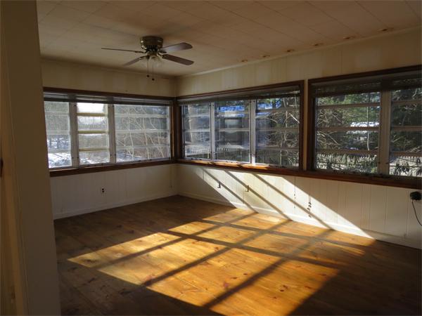 5 Maxwell Road Bedford, MA 01730 - Photo 4 of 13 Gallery Image 4