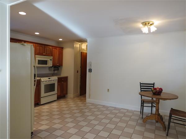 5 Maxwell Road Bedford, MA 01730 - Photo 8 of 13 Gallery Image 8