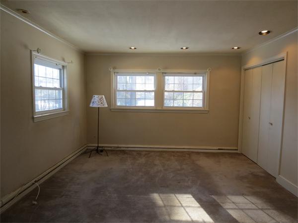 5 Maxwell Road Bedford, MA 01730 - Photo 9 of 13 Gallery Image 9