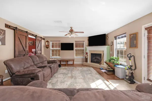 $2,300 | 3437 Wasatch Range Loop, Bellview, FL 32526