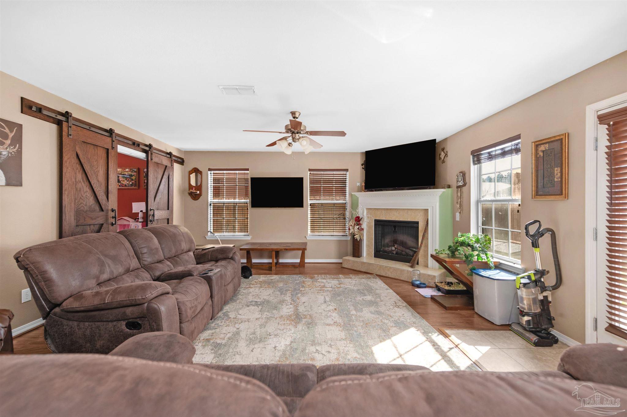 3437 Wasatch Range Loop Bellview, FL 32526 - Photo 11 of 34